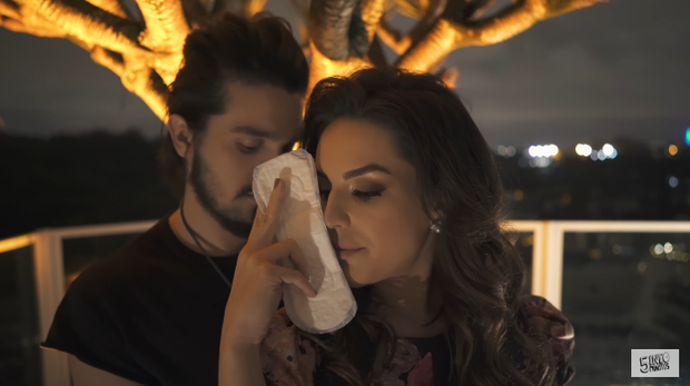 Kéfera Buchmann bomba na web com paródia de música de Luan Santan