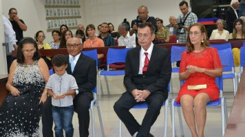 Luiz Ruben e Poeta de Cristo se emocionam ao receber títulos