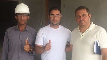 Mário Galinho visita obras da UPA de Paulo Afonso e se anima com previsão de inauguração