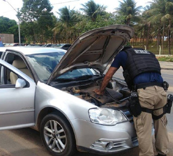 PRF recupera veículo e prende receptador na BR-110 em Ribeira do Pombal