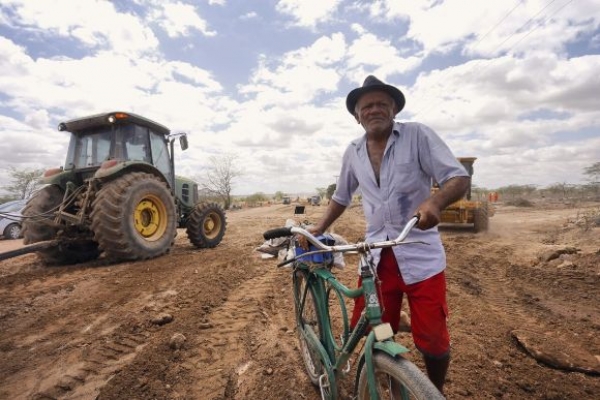 Governador participa da inauguração da BR-316 entre Carié e Inajá