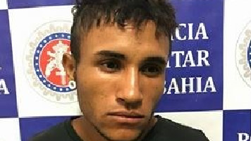 Jovem é preso ao tentar assaltar e agredir as vítimas no BTN II, em Paulo Afonso