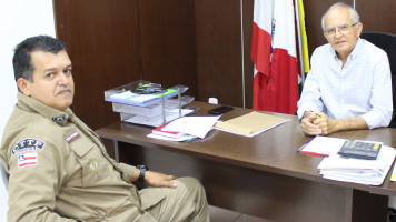 Comandante do 20º BPM visita prefeito de Paulo Afonso, Luiz de Deus e deseja ‘feliz retorno’