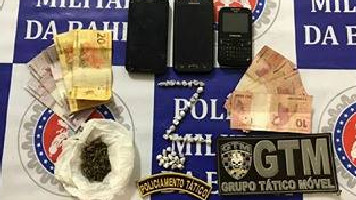 Polícia Militar prende suspeitos por tráfico de drogas em Paulo Afonso