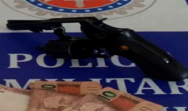 Paulo Afonso: homem leva dois tiros e sobrevive; menor é detido com revólver 38