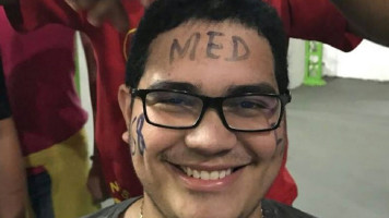 Pauloafonsino de 17 anos vibra com aprovações em Medicina, Biomedicina, Odontologia e Engenharia