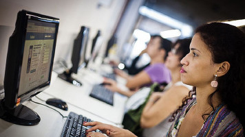 Programa oferece novas vagas de estágio remunerado para estudantes universitários de Paulo Afonso