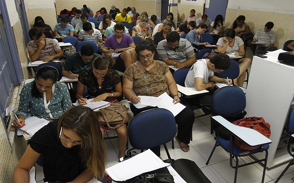 Concursos: 5 mil vagas estão abertas no país