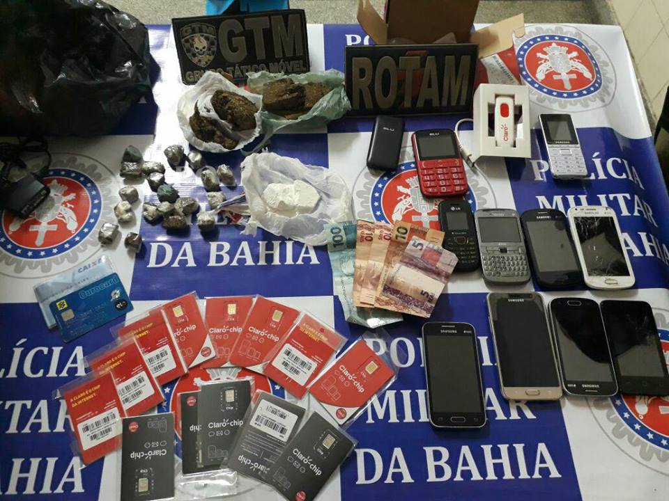 PM apreende prende suspeitos de comercializar entorpecentes em Paulo Afonso