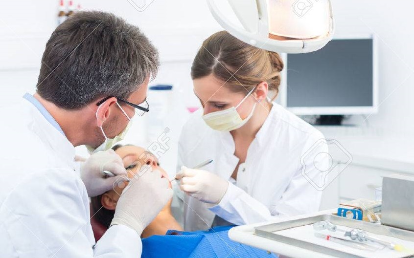 Prefeitura de Paulo Afonso oferece 77 vagas para Odontólogo e Auxiliar; salários de R$ 1.036 a R$ 3.410