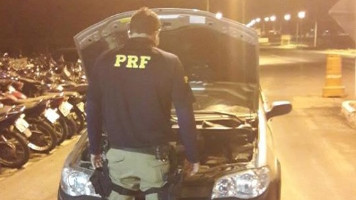PRF recupera em Ribeira do Pombal/BA veículo roubado