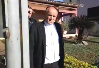 Bispo e padres são presos suspeitos de desviar R$ 2 milhões de dízimo