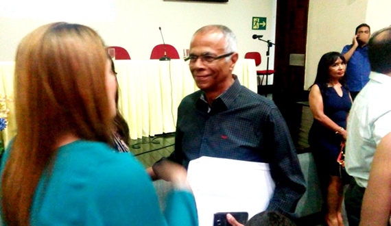 ‘Eletricistas e pedreiros serão contratados imediatamente’ diz secretário de Turismo após assinatura de obra