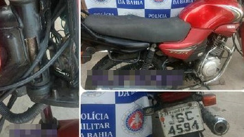 PM apreende motocicleta com placa clonada no centro de Paulo Afonso