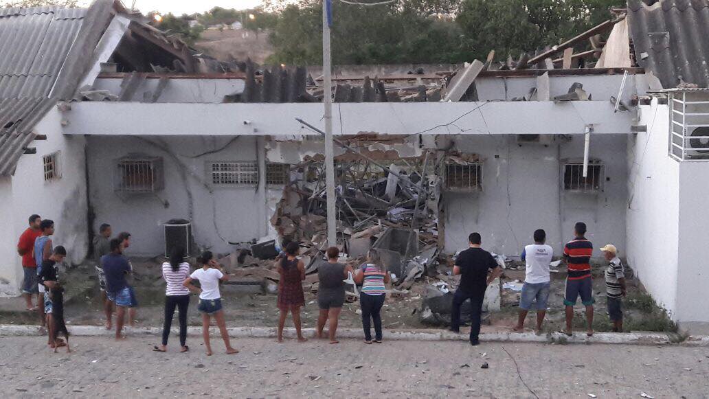 Bandidos arrombam agência bancária em Piranhas (AL)