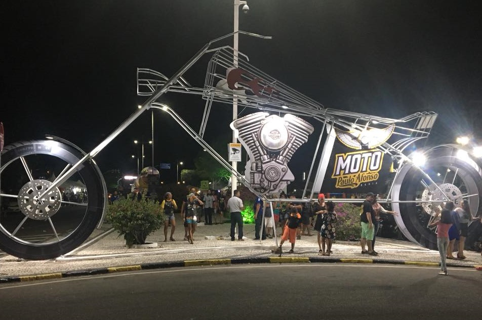 Mãe abandona bebê de 7 meses na 2ª noite do Moto Paulo Afonso, diz polícia