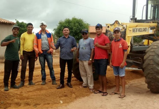 Vereador Koca comemora conserto das estradas vicinais da Baixa das Pedras