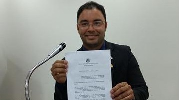 Projeto do vereador Galinho obriga publicação de escala dos plantões de médicos em Paulo Afonso