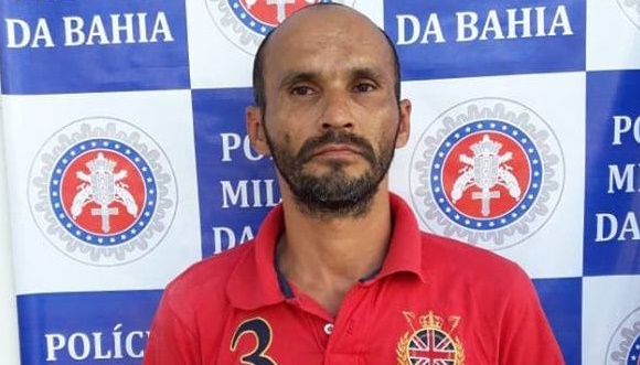 Homem é preso acusado de ameaçar cortar a cabeça da irmã no antigo Acampamento Chesf