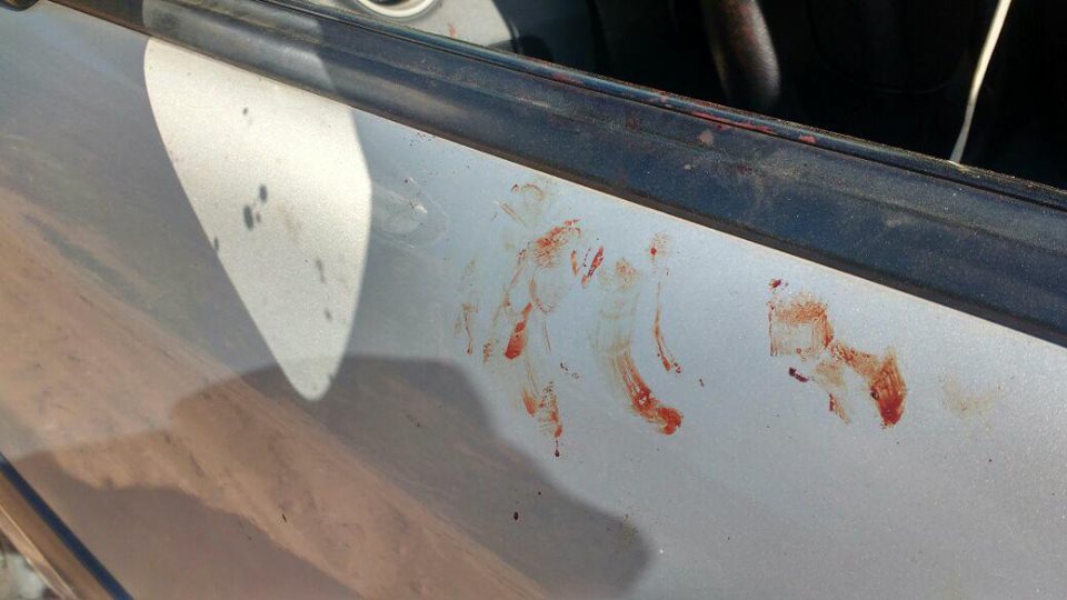 Carro de taxista assaltado e golpeado no pescoço com facão é encontrado em Glória-BA