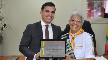 Missionária “Tia Biu” é agraciada com  o título de cidadã de Paulo Afonso