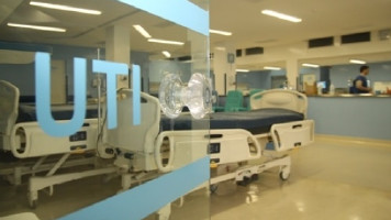 Em dia de protestos, proposta do Estado tem convênio assinado para instalação da UTI