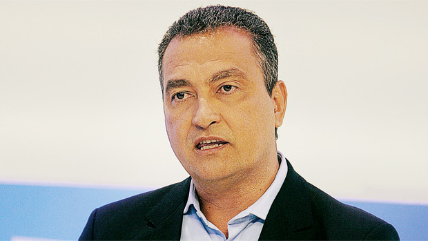 Em Chorrochó, Rui entrega obras de saúde e saneamento