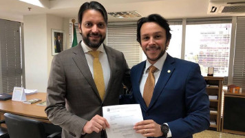 Mário Júnior consegue 600 casas populares para Paulo Afonso