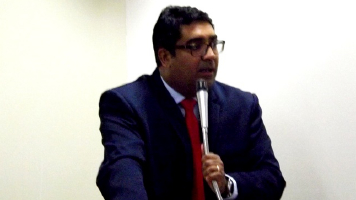 ‘Luiz de Deus não sabe o que fazer com Paulo Afonso’, afirma Jean Roubert