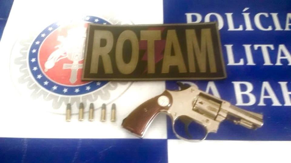 Paulo Afonso: PM apreende arma de fogo dentro de mercadinho na invasão do ‘Boa Esperança’