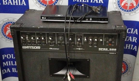 PM apreende equipamentos de som em Paulo Afonso