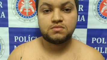 Suspeito é preso por posse de cocaína no centro de Paulo Afonso