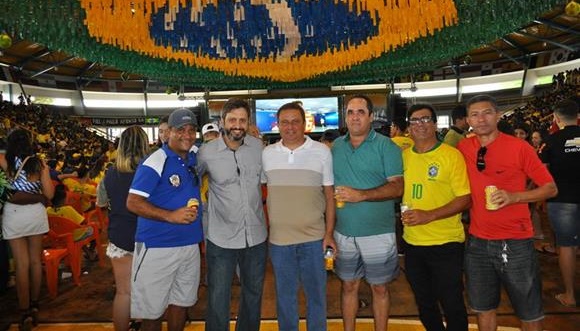 Torcedores lotam Arena da Copa e se frustram com derrota da Seleção (Fotos e Vídeo)