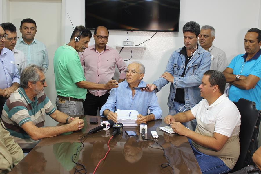 Assinada a ordem de serviço para construção da UTI em Paulo Afonso