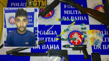 Paulo Afonso: Polícia prende jovem com armas e estoura ponto de venda de drogas na Prainha