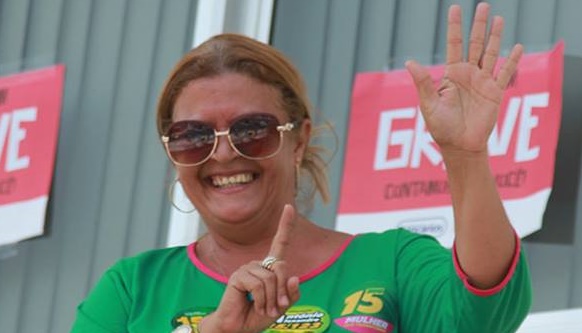 Aliada de Paulo de Deus exonerada por Anilton em 2014 é readmitida por Luiz de Deus