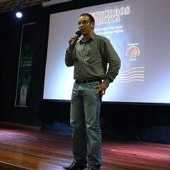 Pró-reitor do Ifba é morto a facadas dentro de casa em Salvador