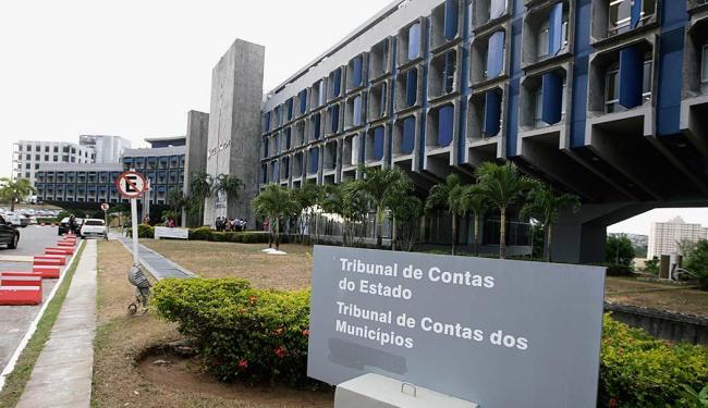 Bahia: TCE e TCM identificam 1.548 servidores que acumulam cargos ilegalmente