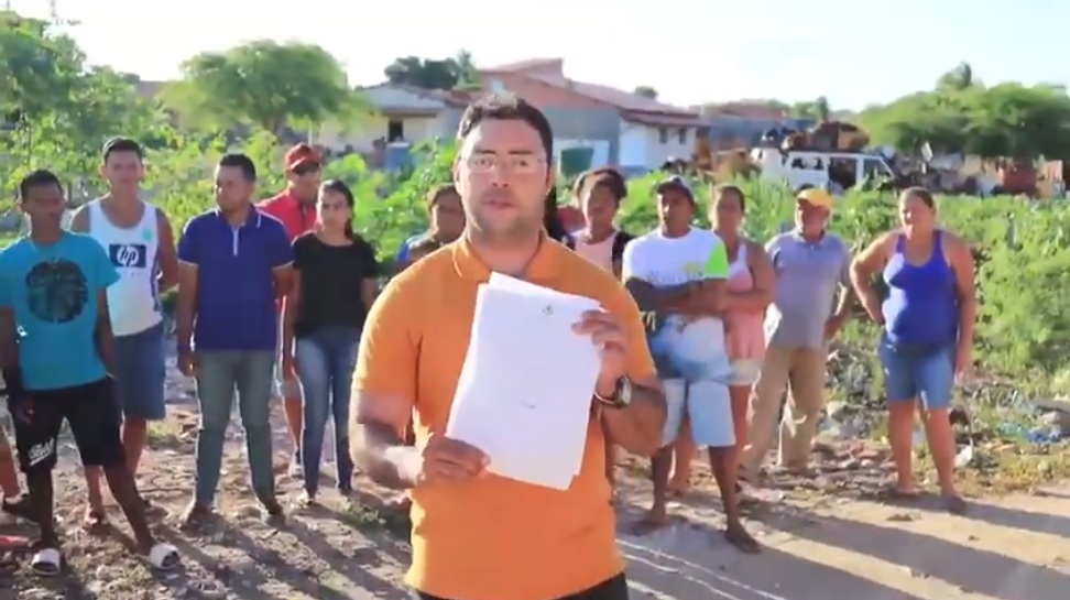 Mário Galinho retorna a bairro onde fez requerimentos e constata que nada foi feito (Vídeo)