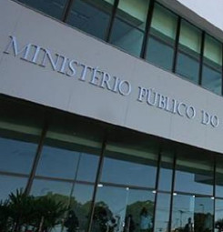 MP manda demitir parentes de vereadores lotados em prefeitura da Bahia