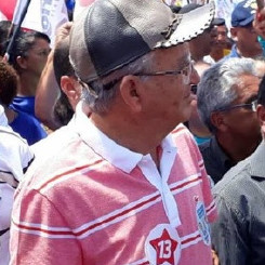 Luiz de Deus com a estrela do PT no peito deu o que falar!