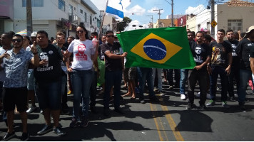 Candidato Roosevelt mostra força e ganha inúmeros apoiadores em Juazeiro (Fotos e Vídeo)