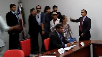 Marconi Daniel solicita direito de resposta, e em nota, apresenta sua versão sobre episódio com Mário Galinho