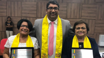 Vereador Jean Roubert entrega outorga de cidadãs de Paulo Afonso à Jovelina Ramalho e Socorro Mendonça