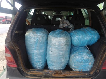 Polícia apreende meio milhão de reais de maconha em caminhão em Chorrochó-BA