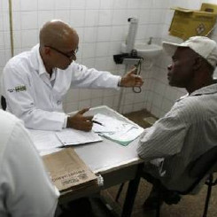 Cidades têm novos médicos, mas já notam desistências