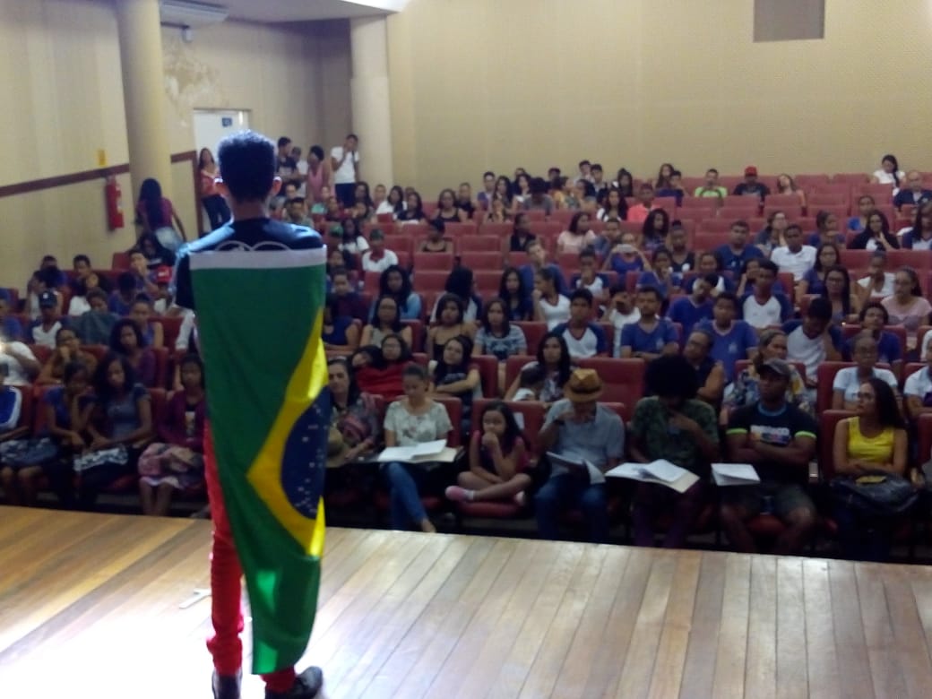 Educadores colaboram para a construção do Currículo Bahia em Paulo Afonso