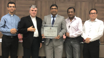 Jean Roubert entrega honraria em homenagem a memória de Dom Mario Zanetta (Fotos)