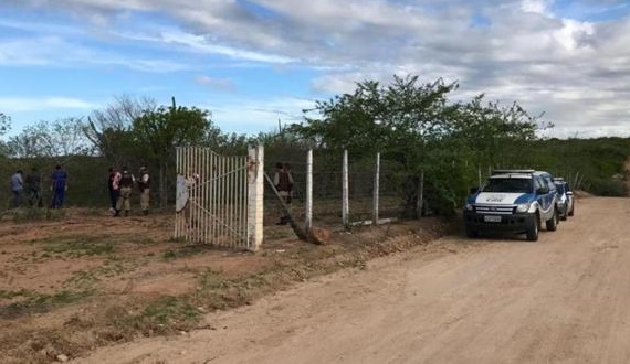 Morador do centro é encontrado morto a tiros em estrada vicinal de Paulo Afonso (Fotos)