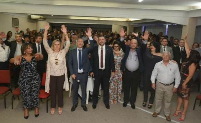 200 delegados baianos entregam cargos em protesto contra reforma de Rui Costa